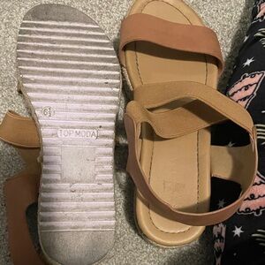 TOP Moda Women's Brown Sandals size 6.5